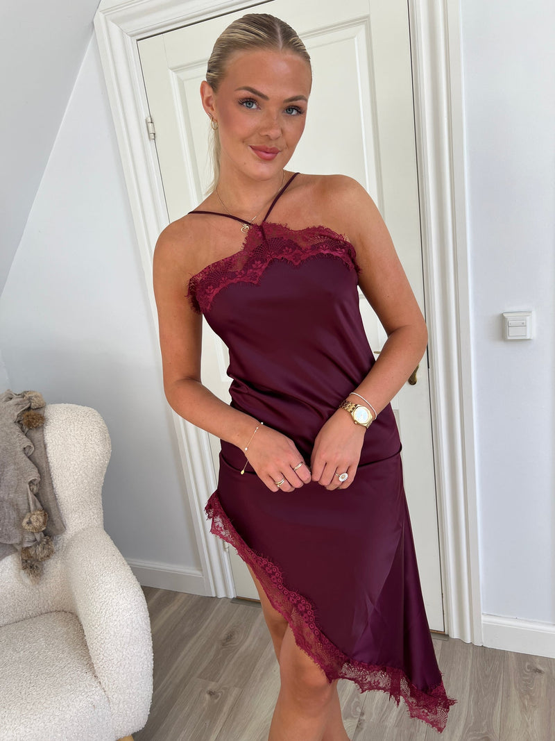 LAYLA burgundy satin dress