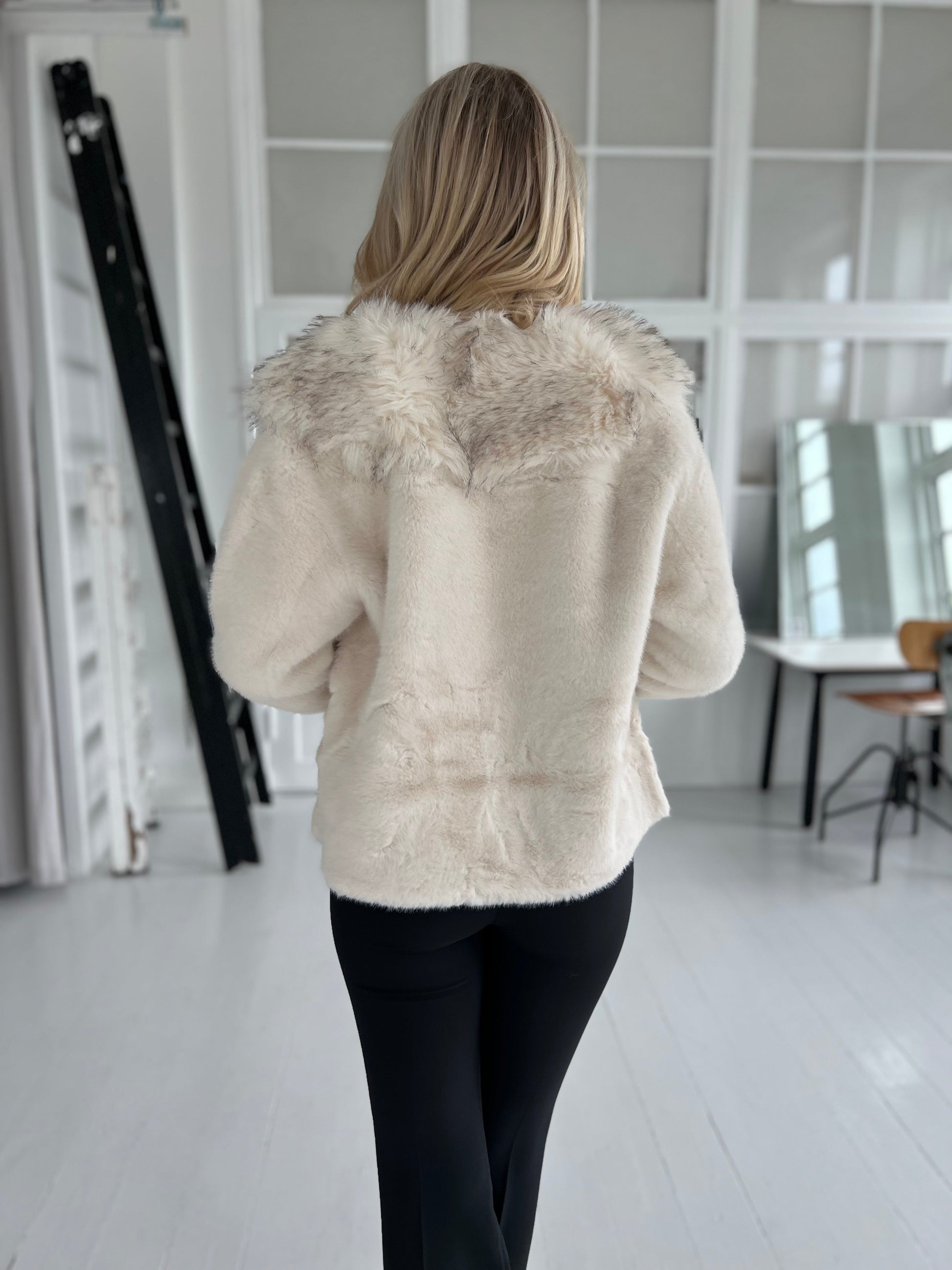 Azaka ekslusive white jacket (4599)-jakke-Aaberg Copenhagen