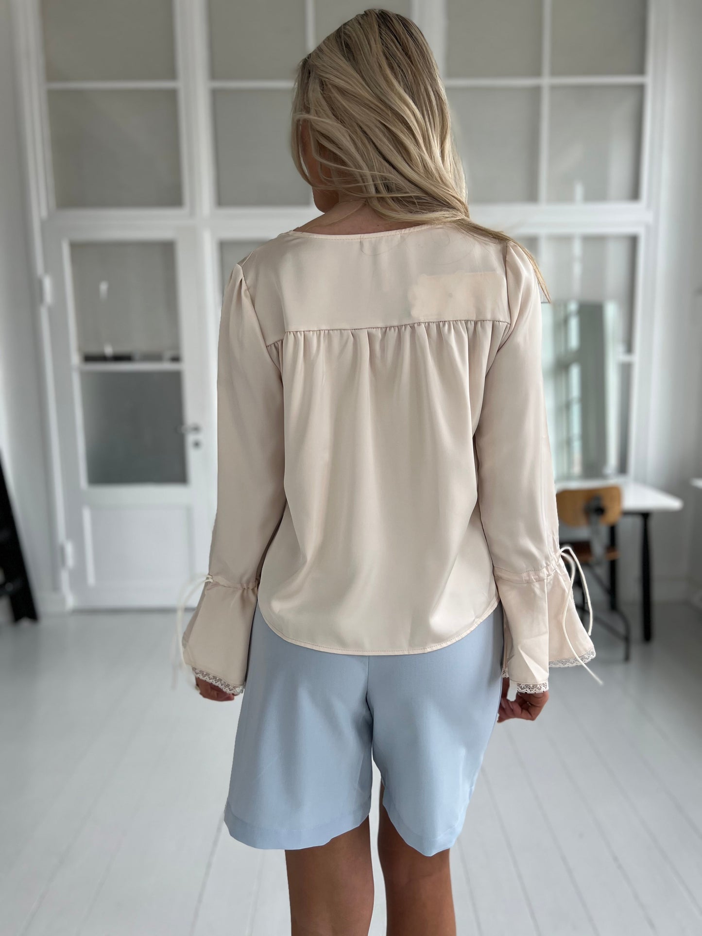 Azaka champagne blouse