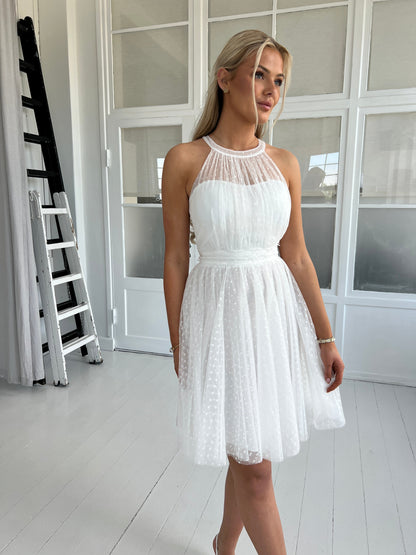 Soky white tulle dress