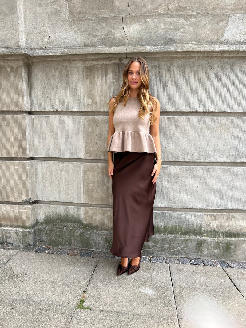 Its May coffee skirt