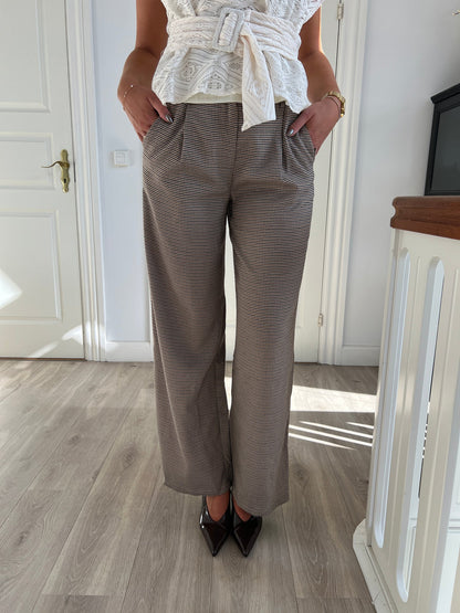 Eight Luxe brunternet pants