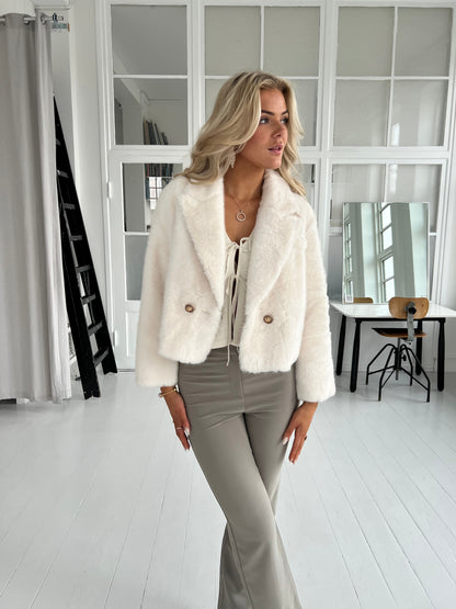 Azaka short white jacket (5281)