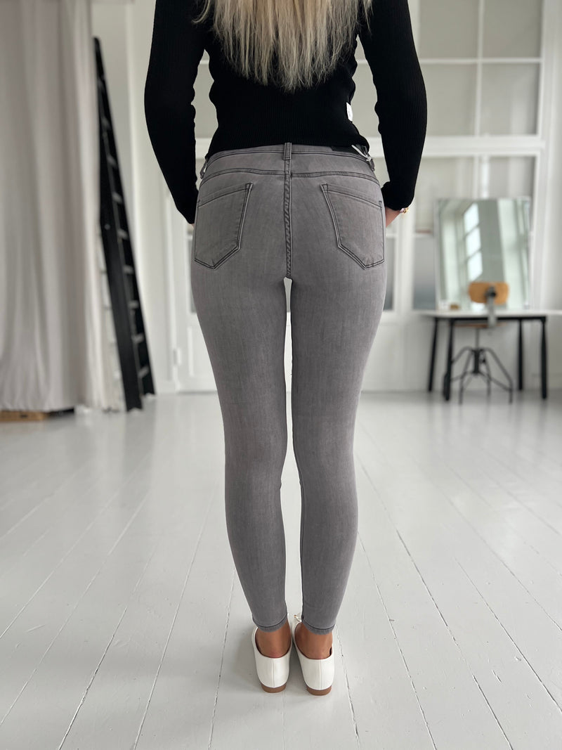 Toxic grey jeans