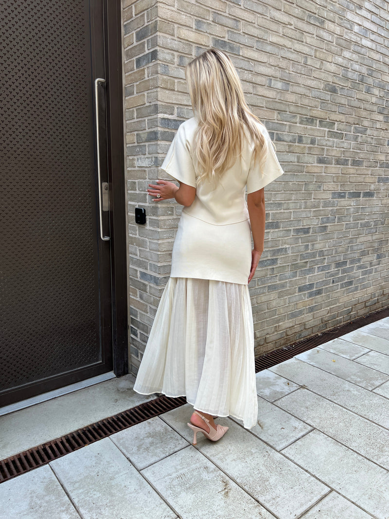 By Elsa light beige set