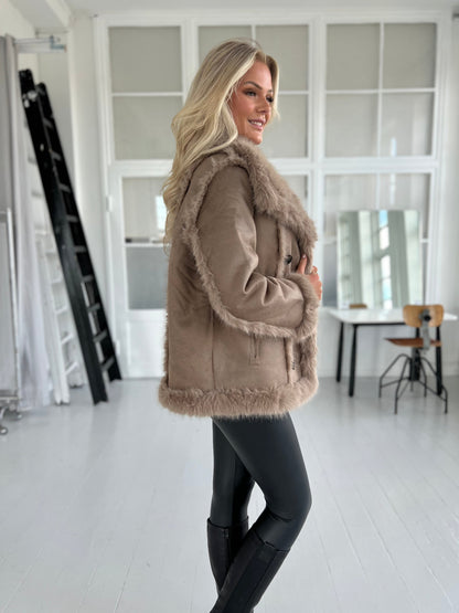 Flam taupe faux fur jakke (2213)