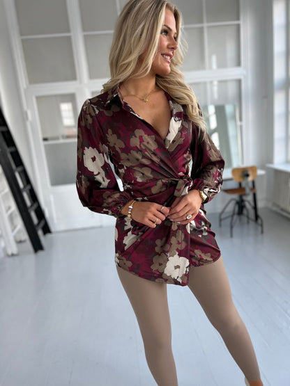 Bella bordeaux blouse