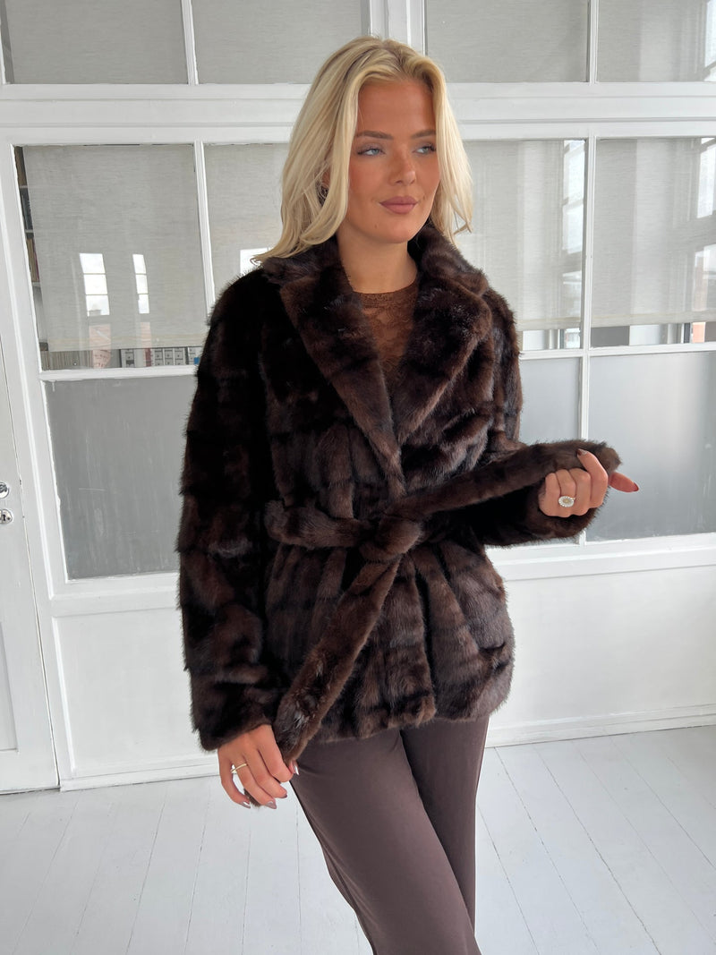 Flam marron jacket fra webshoppen Aaberg Copenhagen