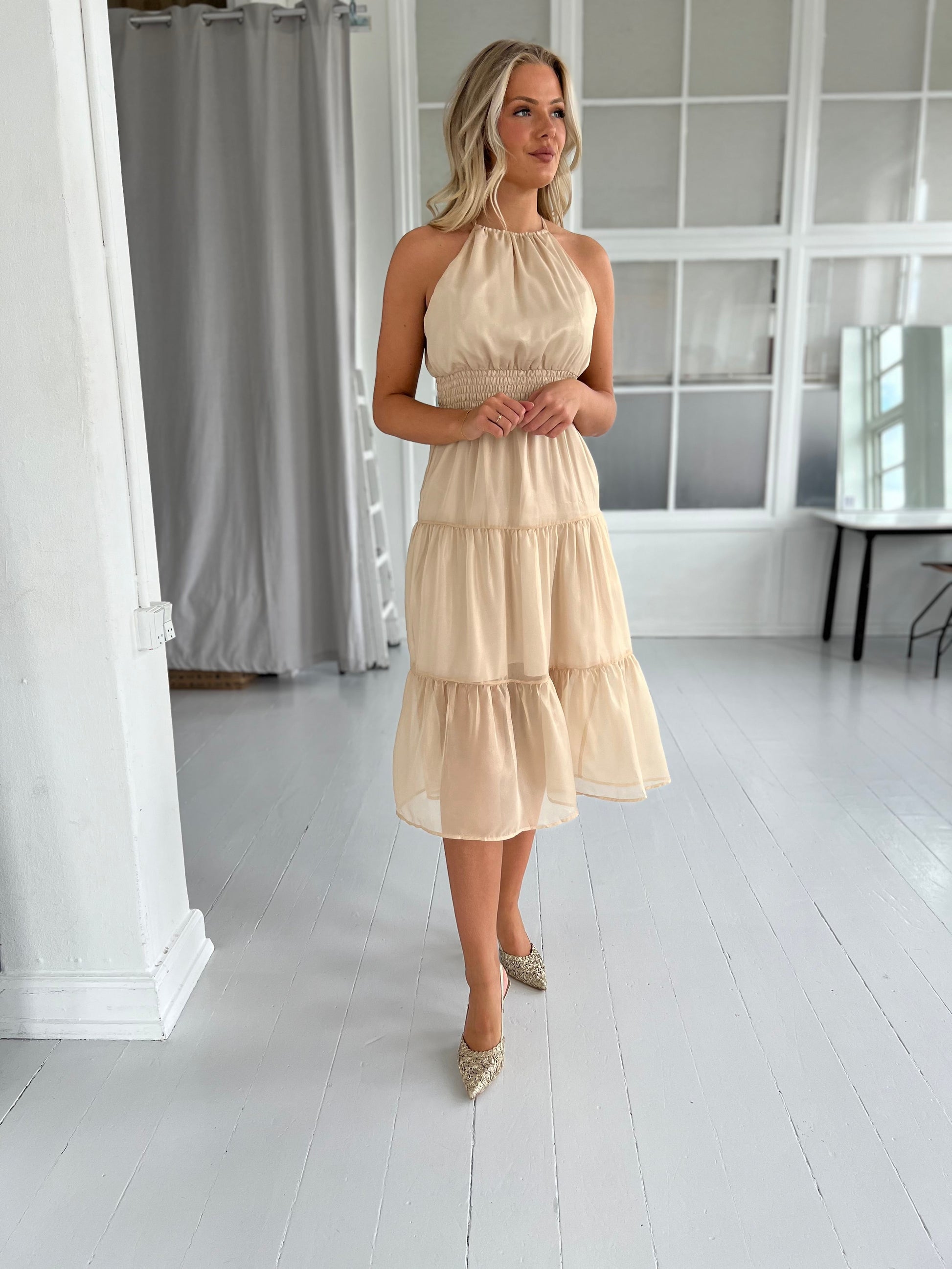 Lucce beige shimmer dress (1503)-kjole-Åberg CPH-Åberg Copenhagen DK