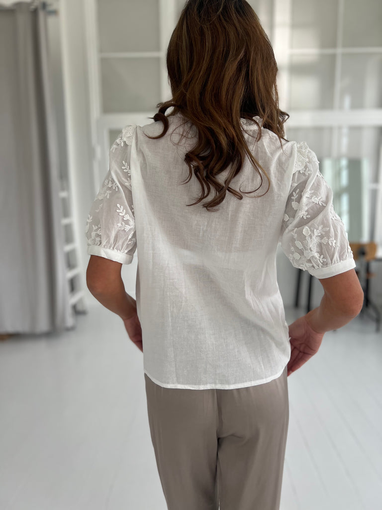 Kilky white bohemian blouse (514)-Skjorte-Åberg CPH-Åberg Copenhagen DK