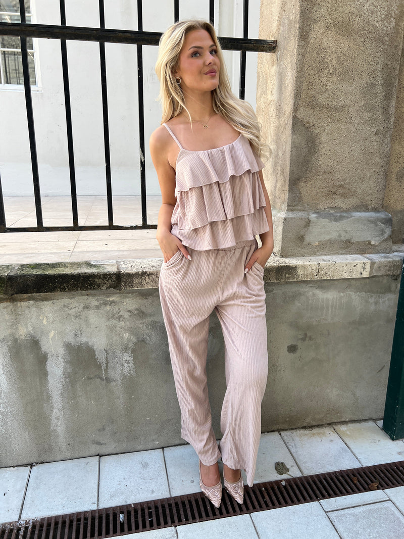 Its May taupe set