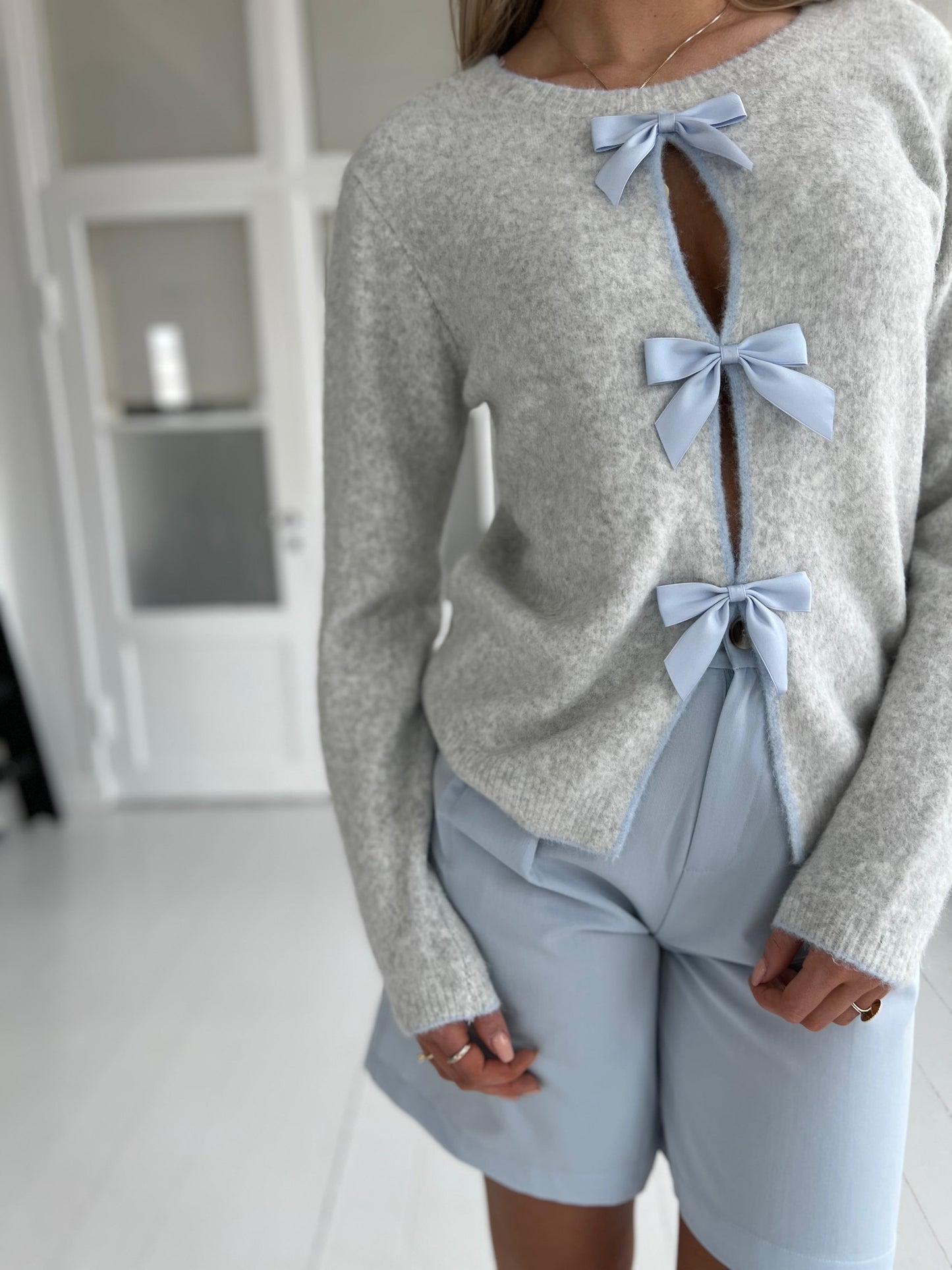 Azaka grey bow knit