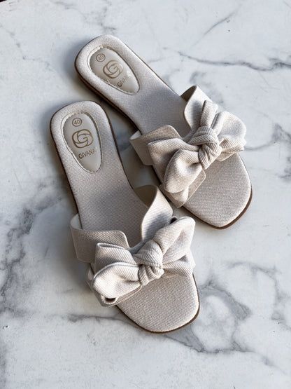 Givana beige bow sandal