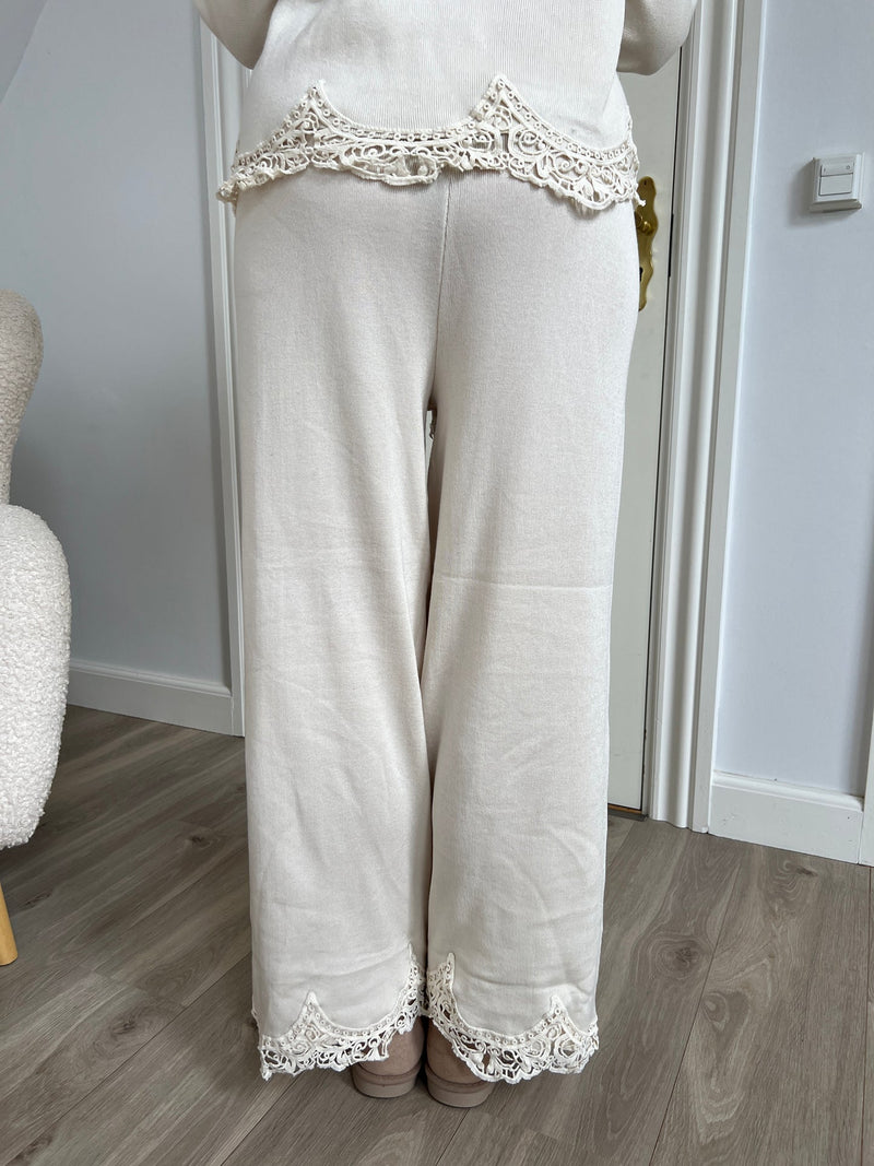 May beige knit pants