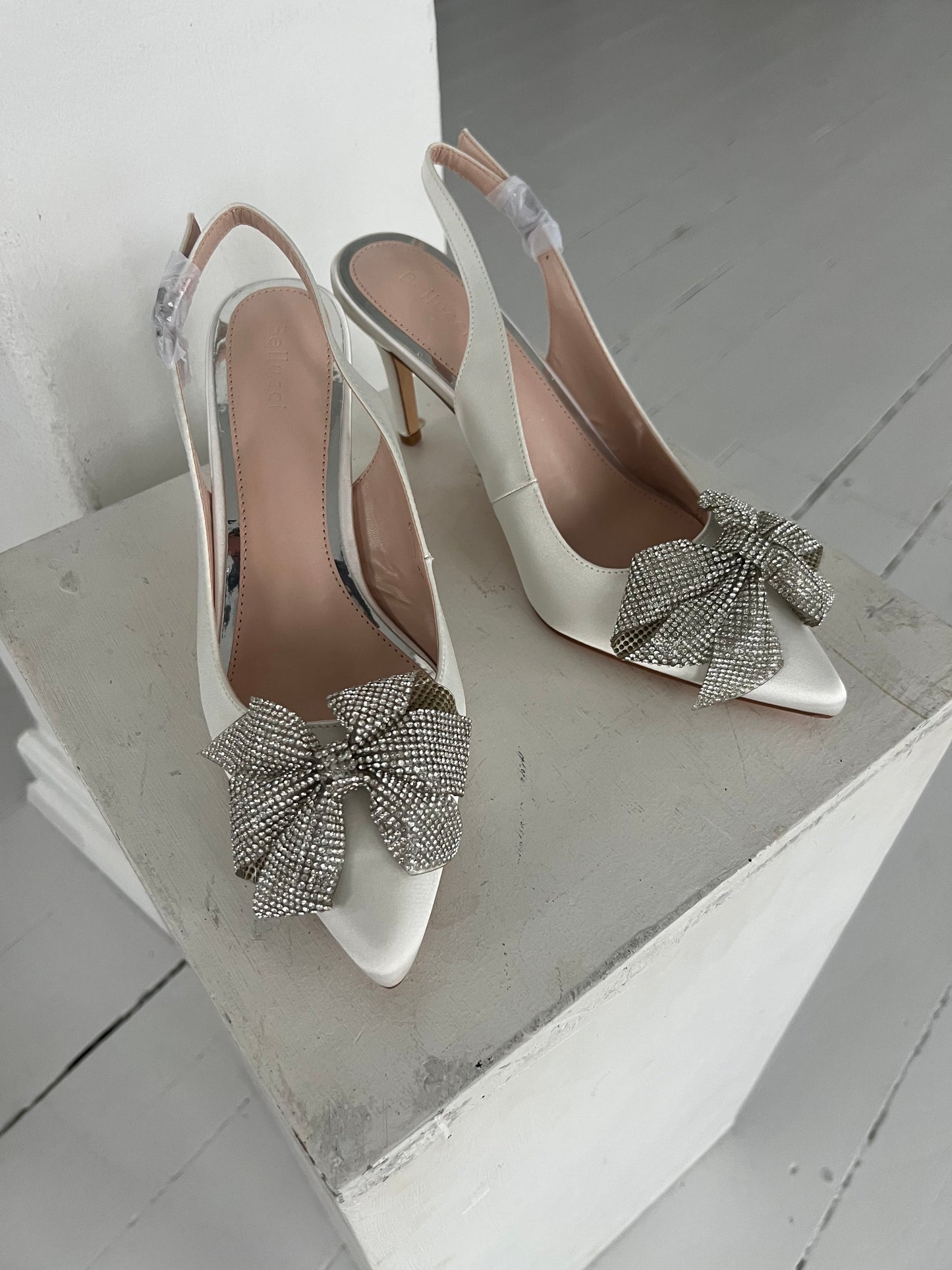 Azalea silver satin heel