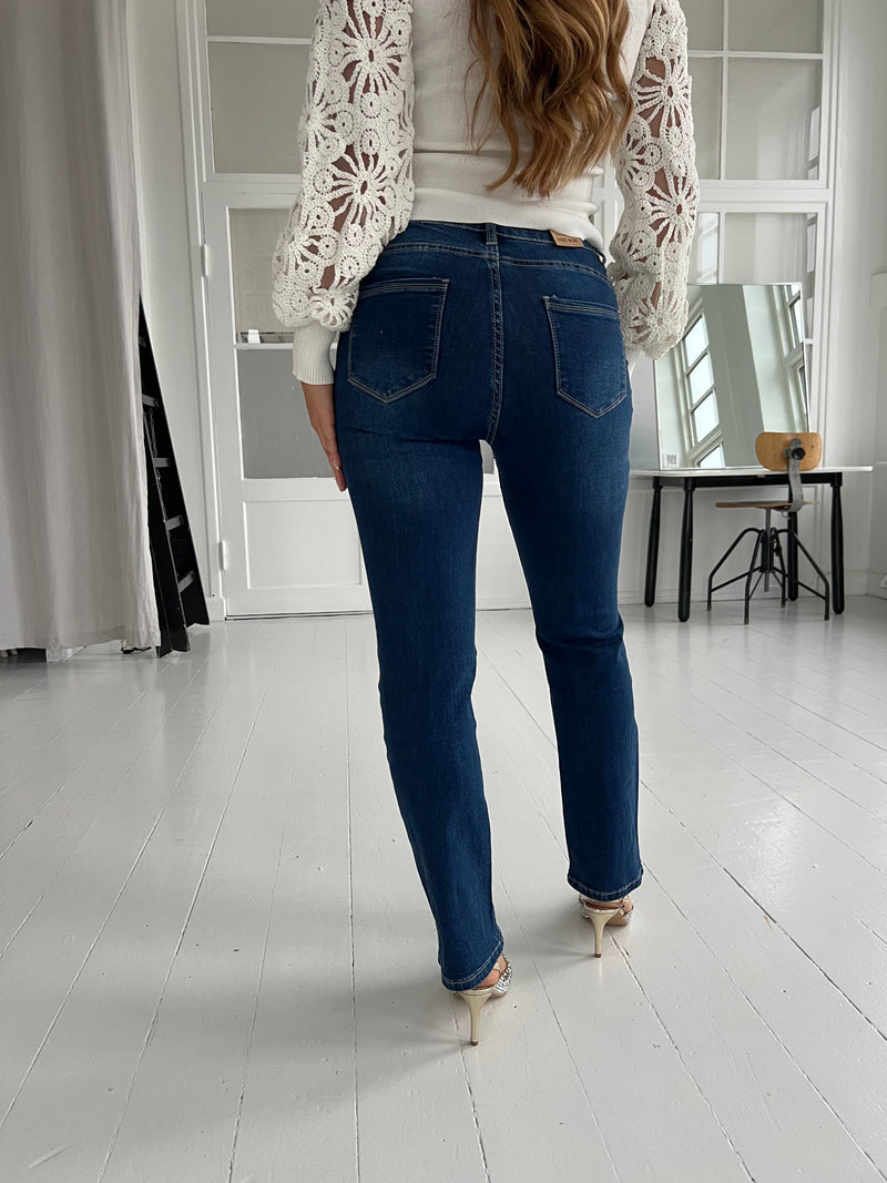 Bestiny rhinestone jeans