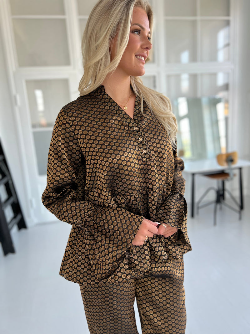 Gaspar Lido brocade blouse (7326) fra webshoppen Aaberg Copenhagen