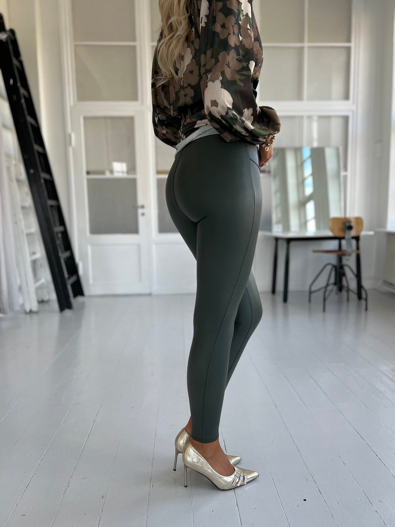 Vanessa green leggings