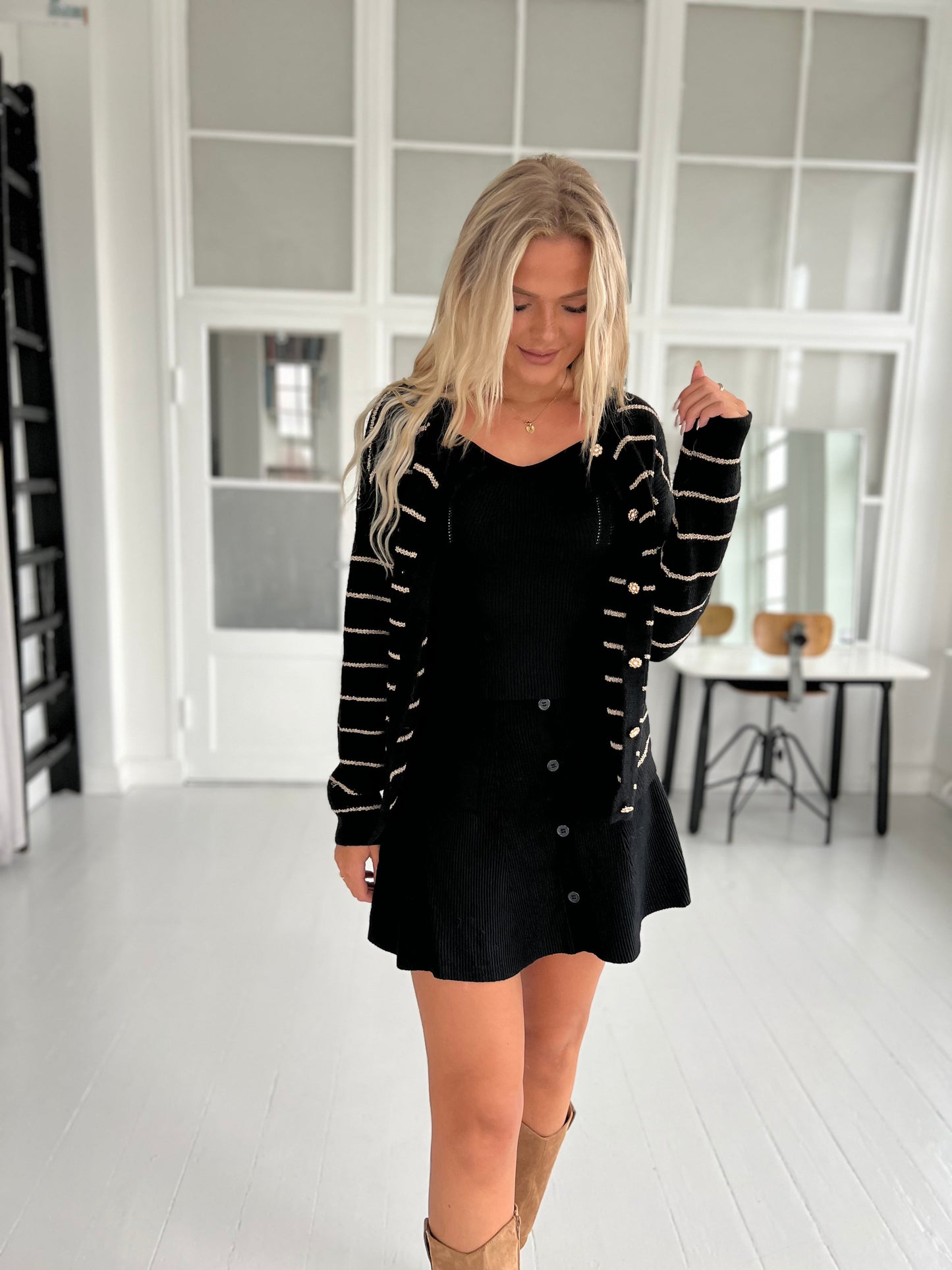 Miss Charm black cardigan (5943). Aaberg Copenhagen