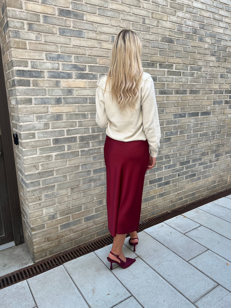 Emma bordeaux skirt