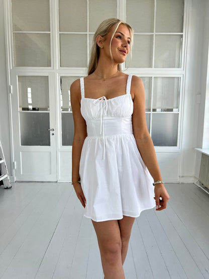 Lucce short white dress