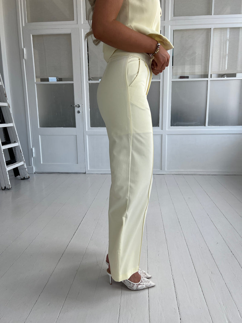 Elli yellow straight pants
