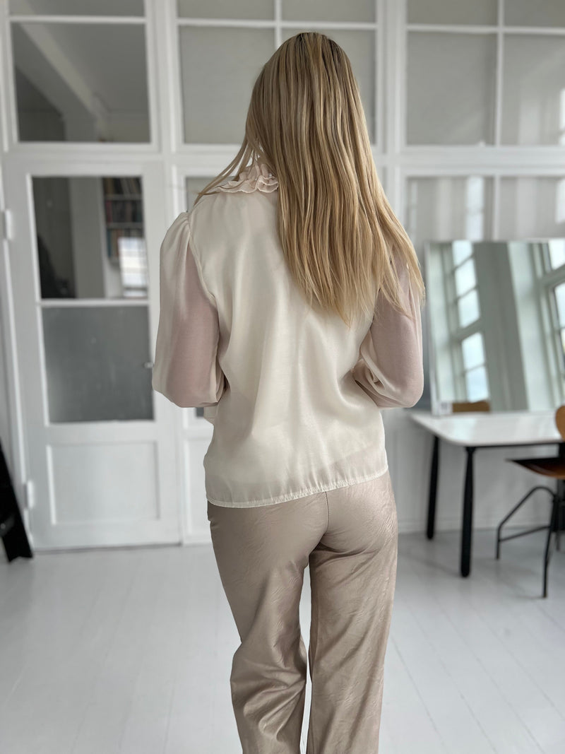 Azaka beige blouse