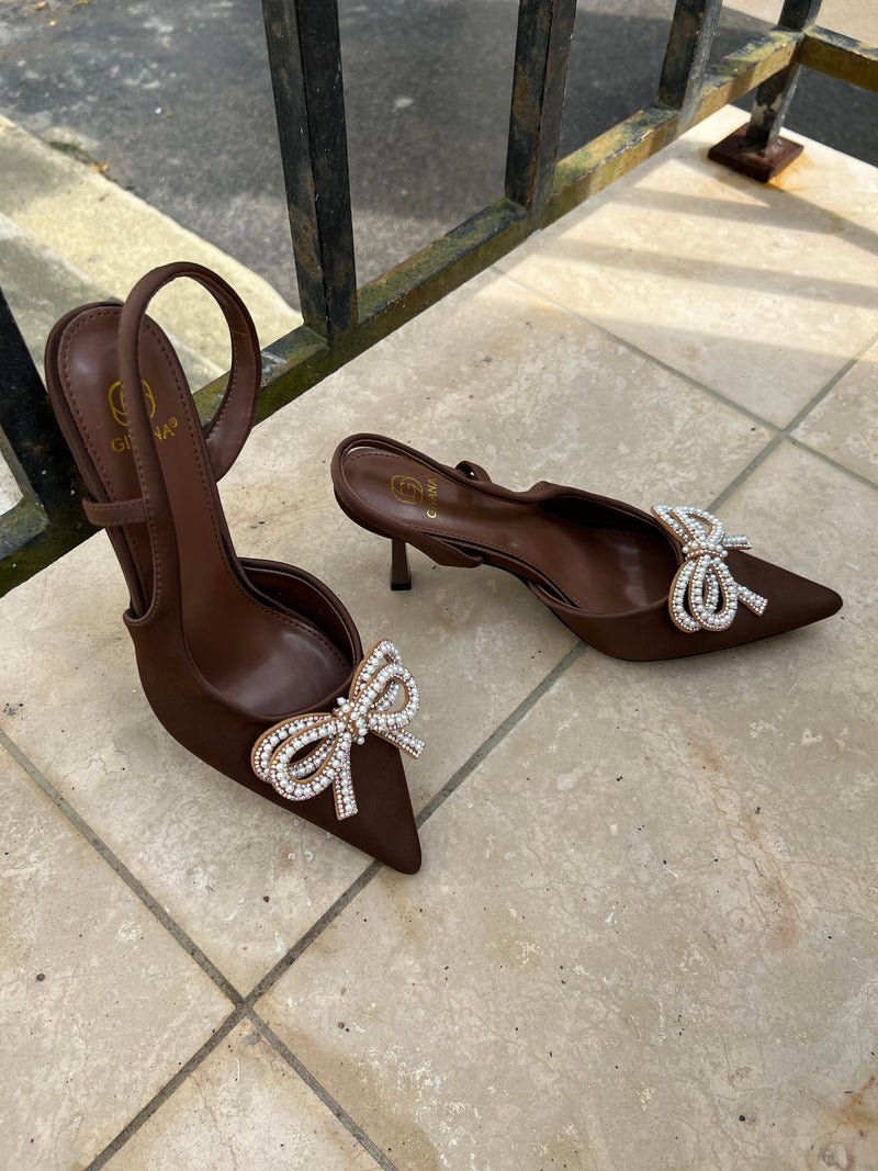 Givana brown bow heel
