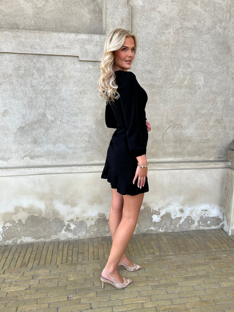 Azaka black evening dress
