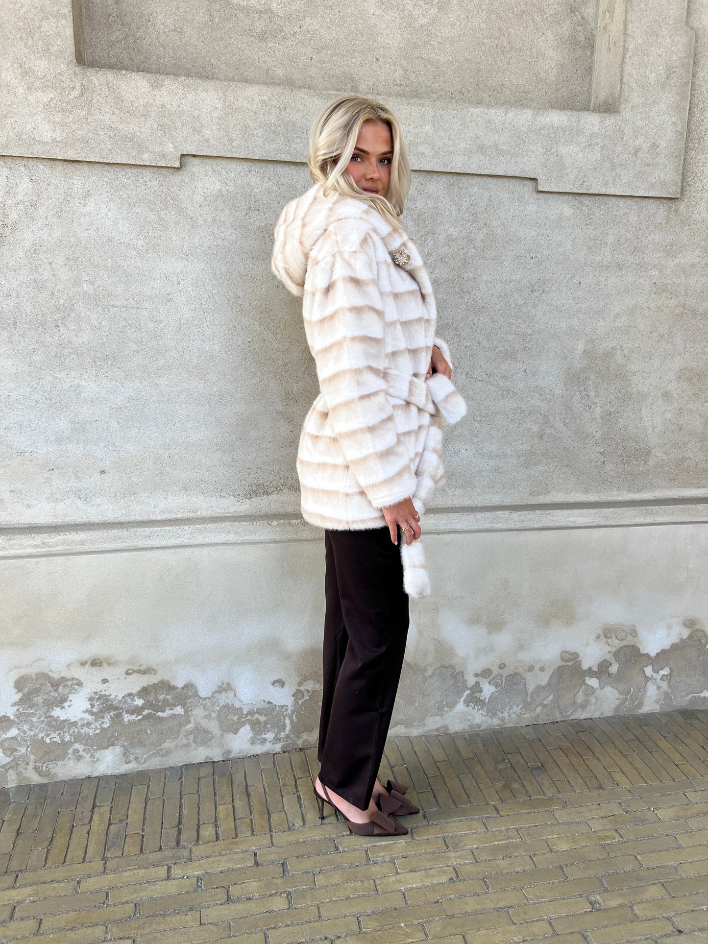 Flam beige fake fur jakke