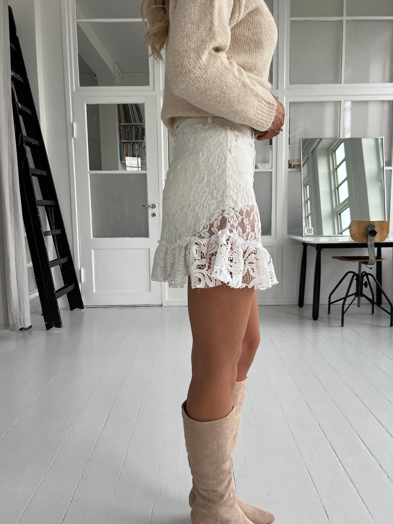 Azaka white lace skirt