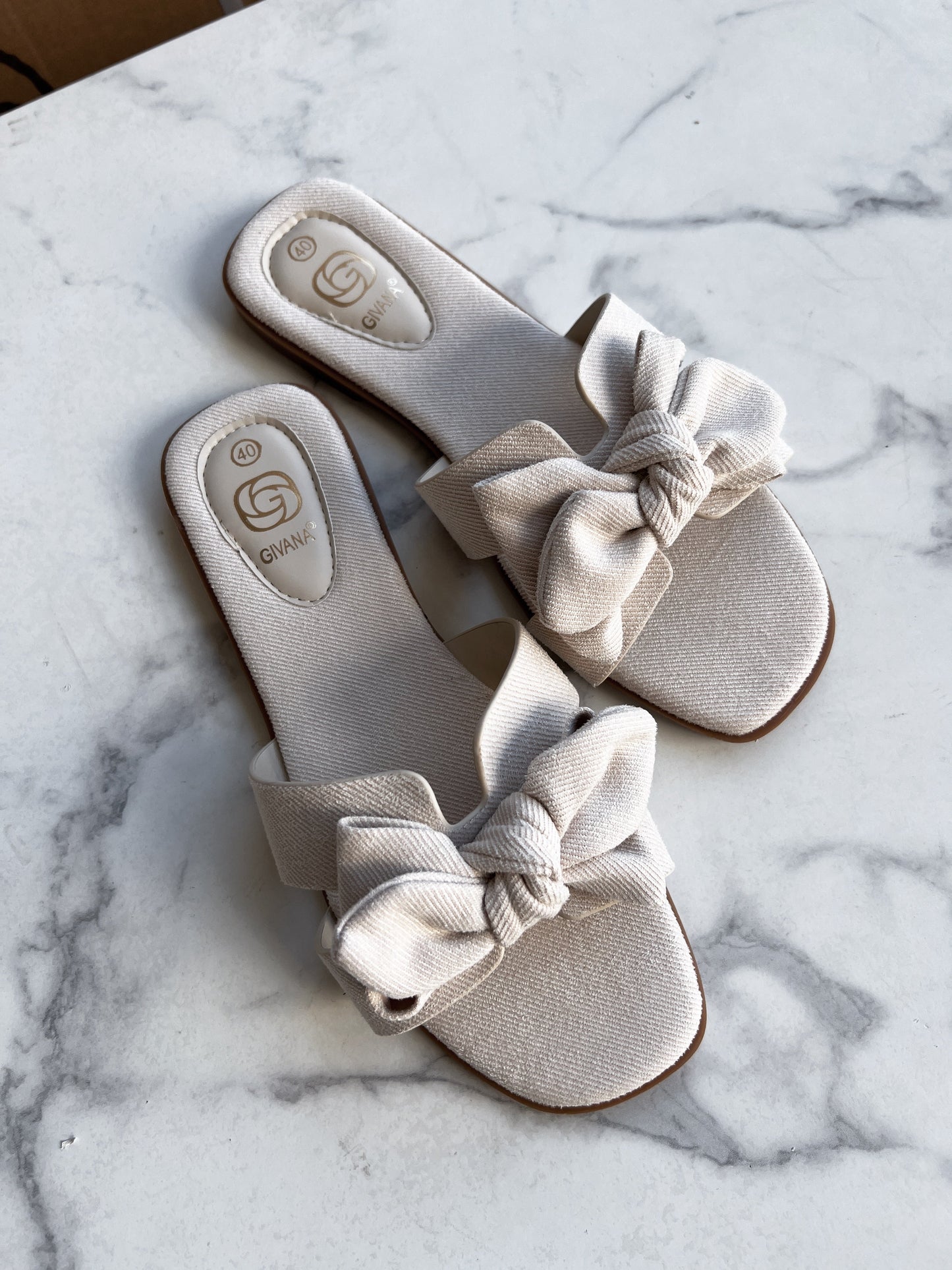 Givana beige bow sandal