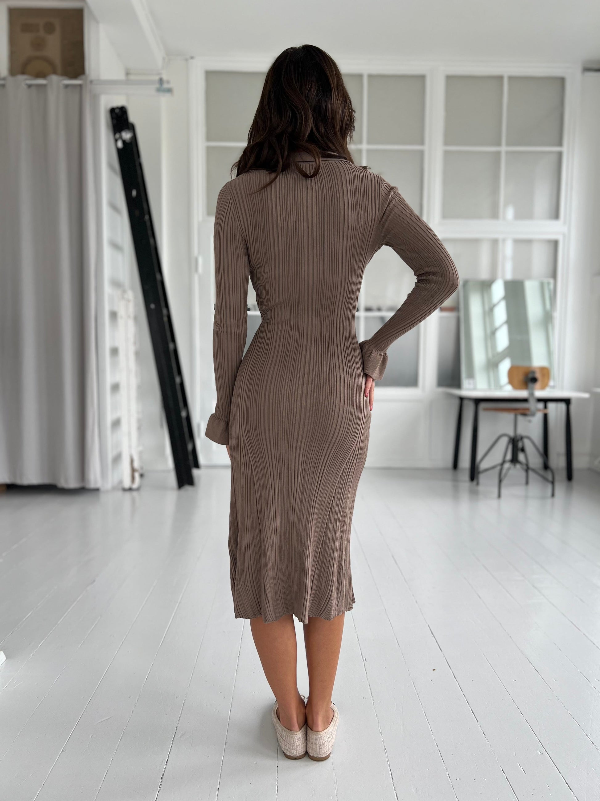 Copperose taupe knit dress (1020)-kjoler-Aaberg Copenhagen