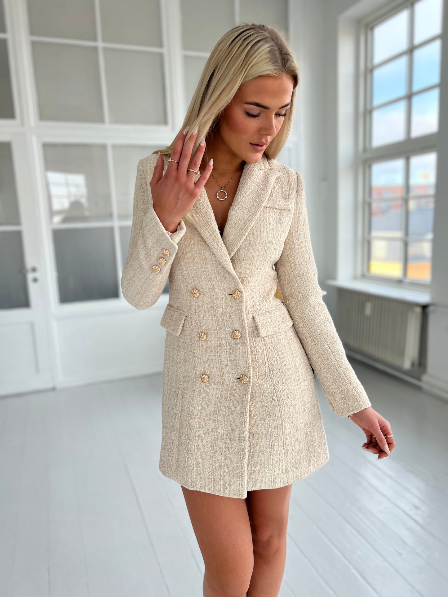 Eight Paris creme blazer dress (9433)