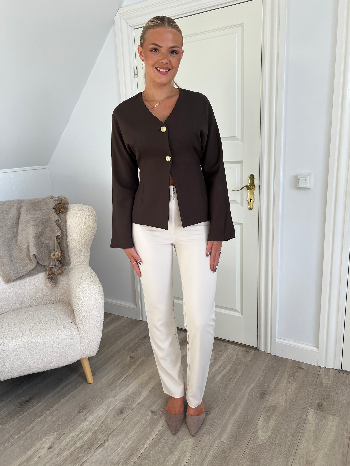 Eight Luxe brown blazer