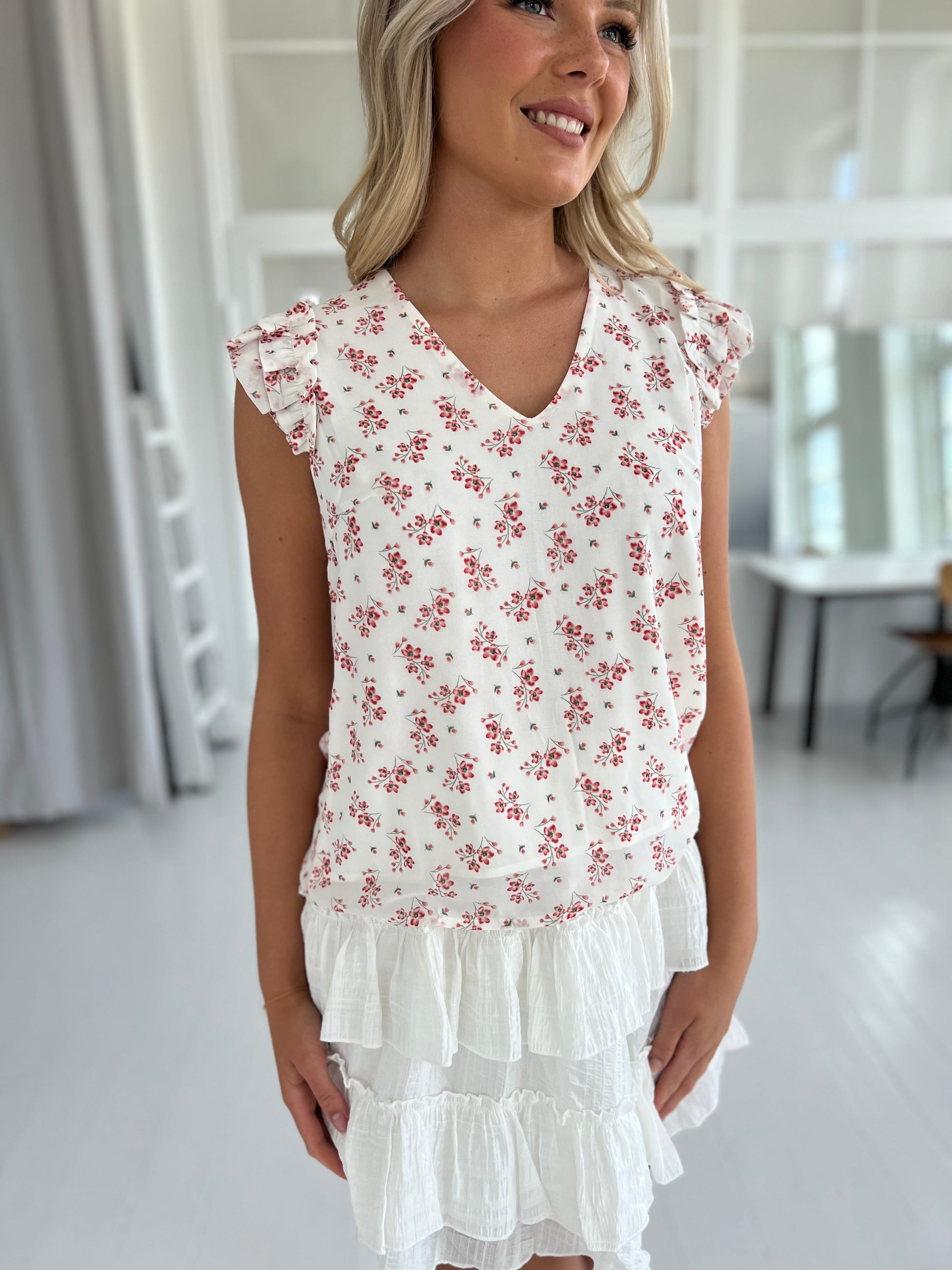 Majolica white flower blouse (9343)-Skjorte-Åberg CPH-Åberg Copenhagen DK