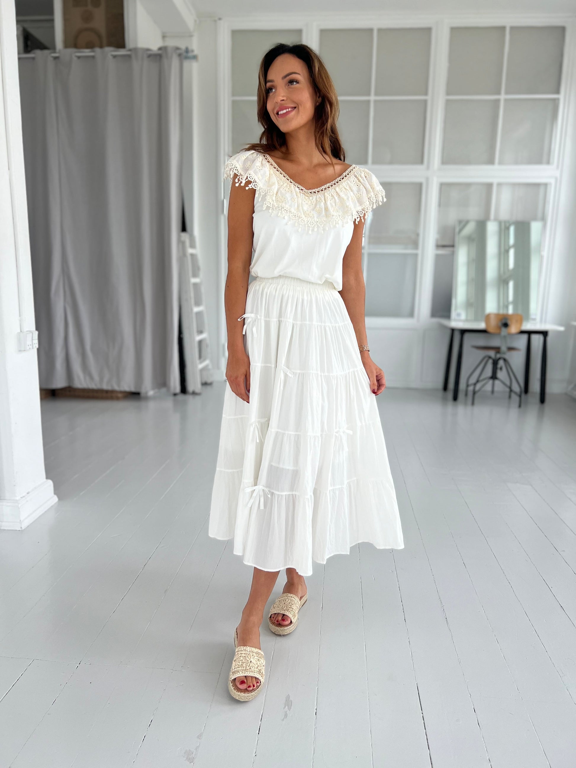 Lucce white long skirt (8809)-nederdel-Åberg CPH-Åberg Copenhagen DK