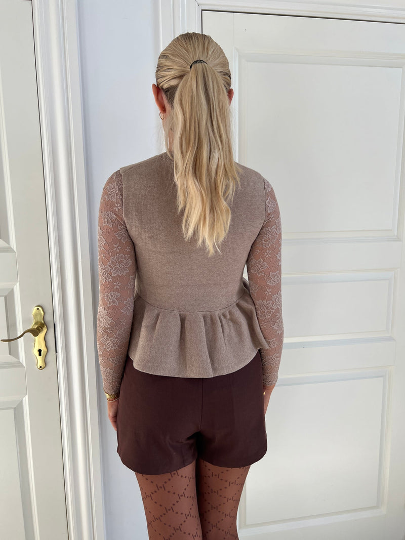 Kilky taupe wave top