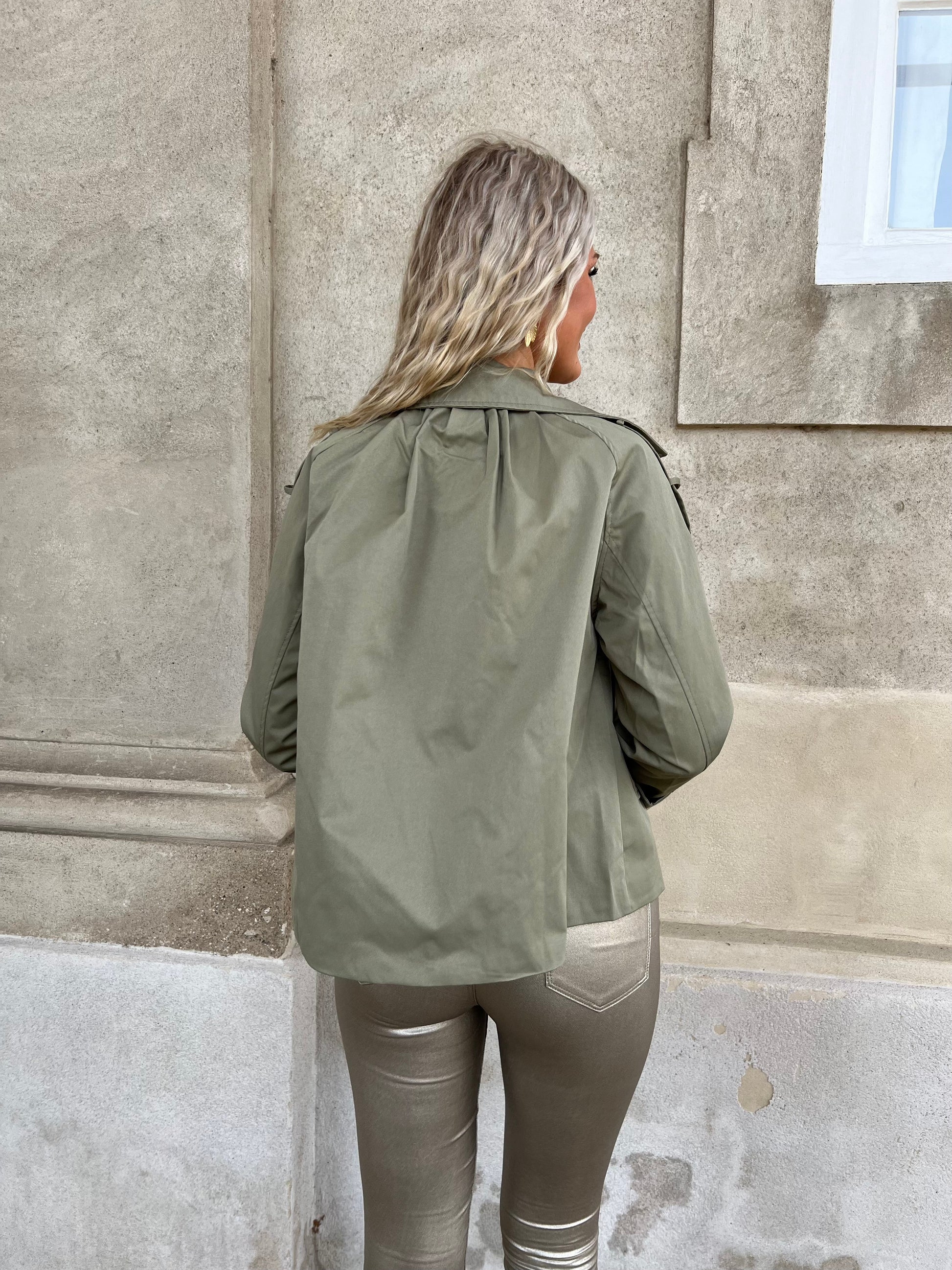 Attrait green trench coat (004)-jakke-Aaberg Copenhagen