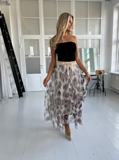 Rose W beige leopard tulle skirt