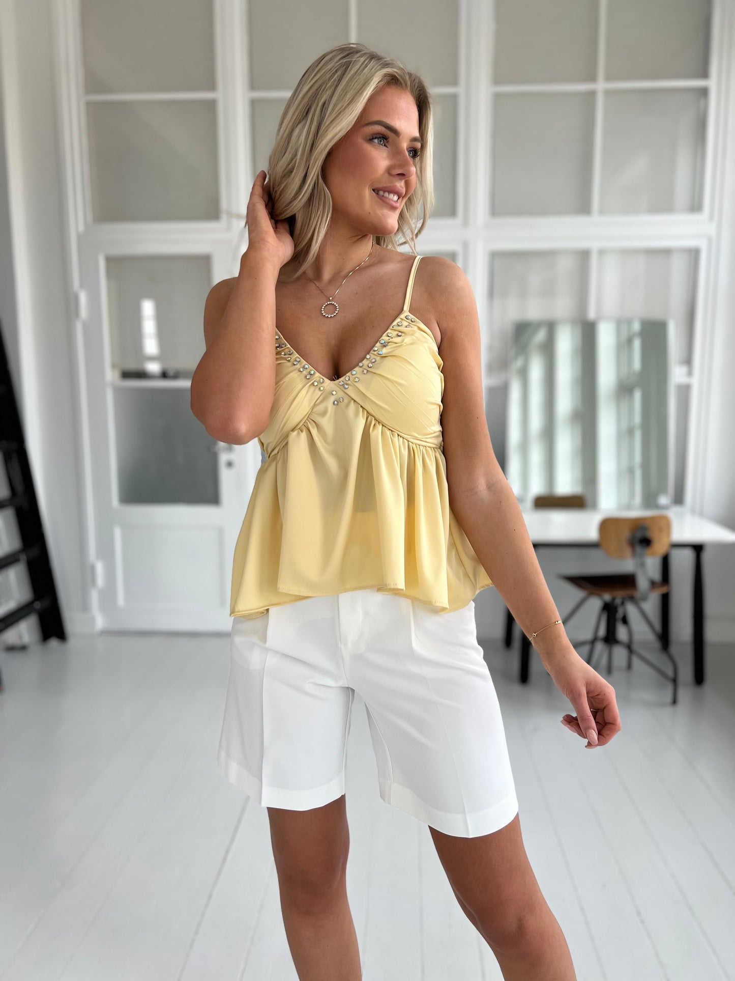 Azaka soft yellow top