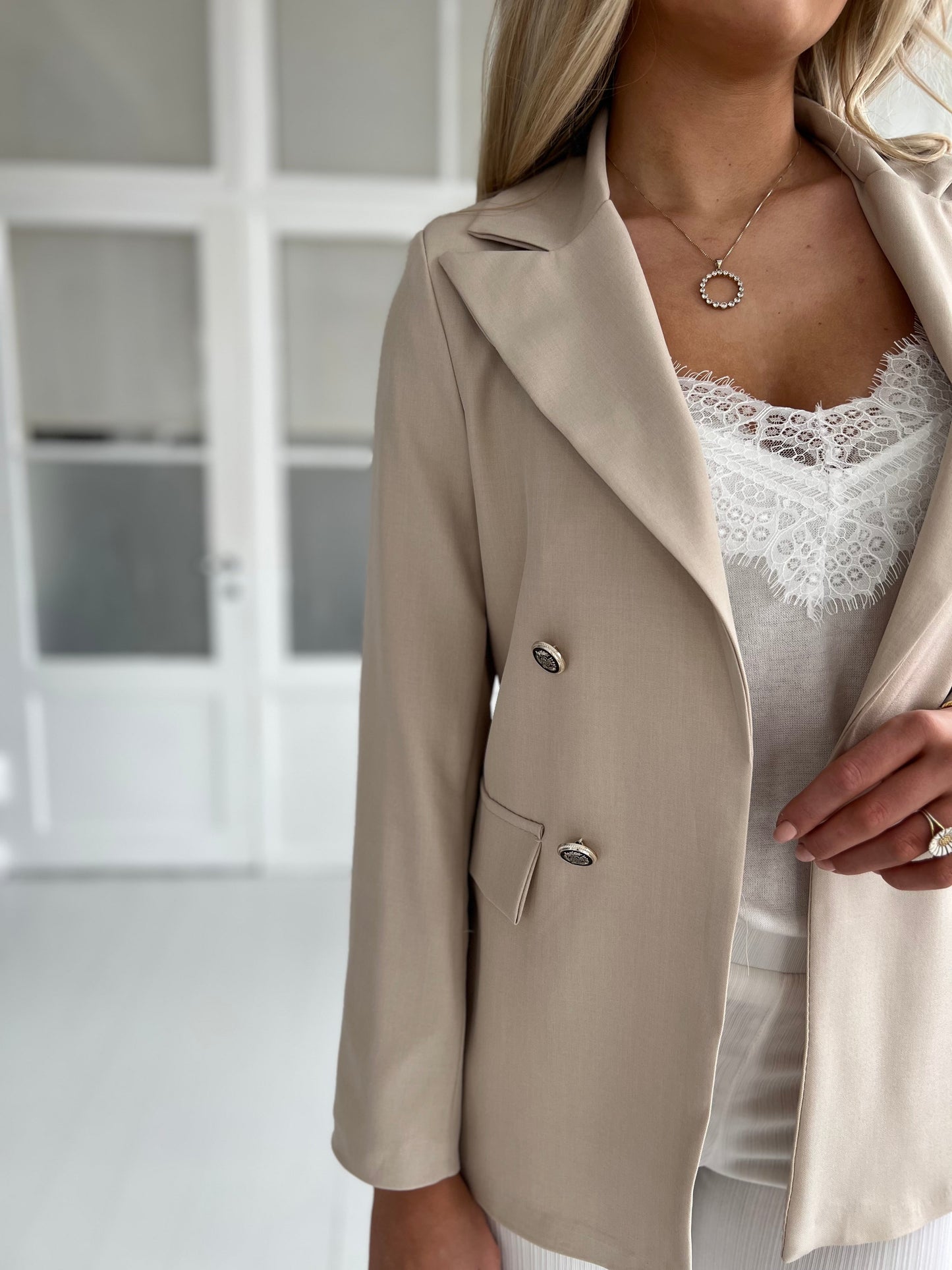 Syma beige blazer