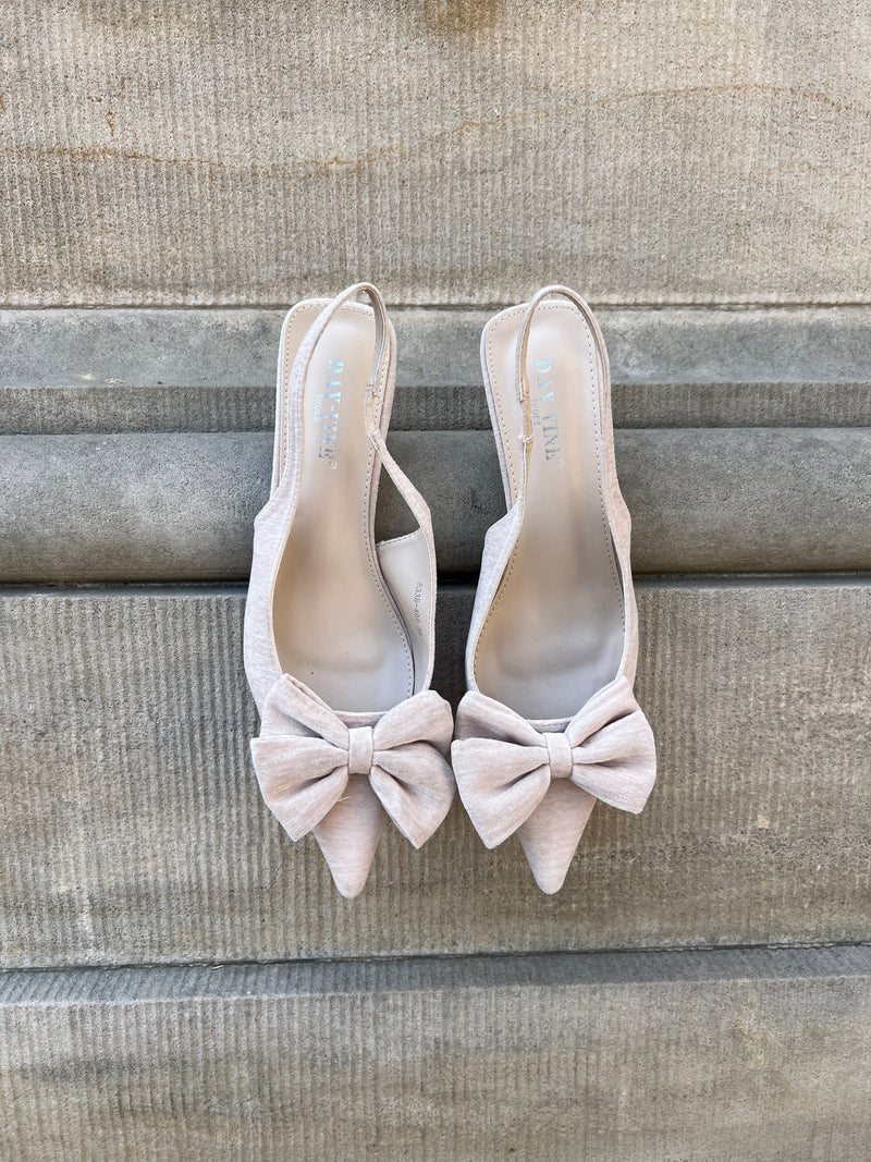 DV beige bow heel