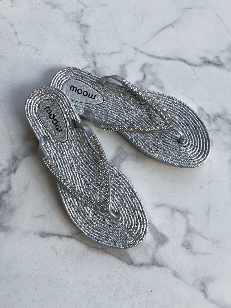 Moow silver flip flop
