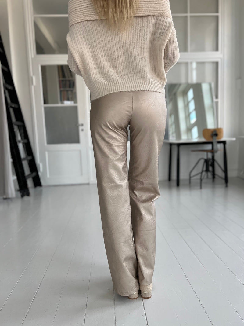 Eight Luxe Champagne metallic pants