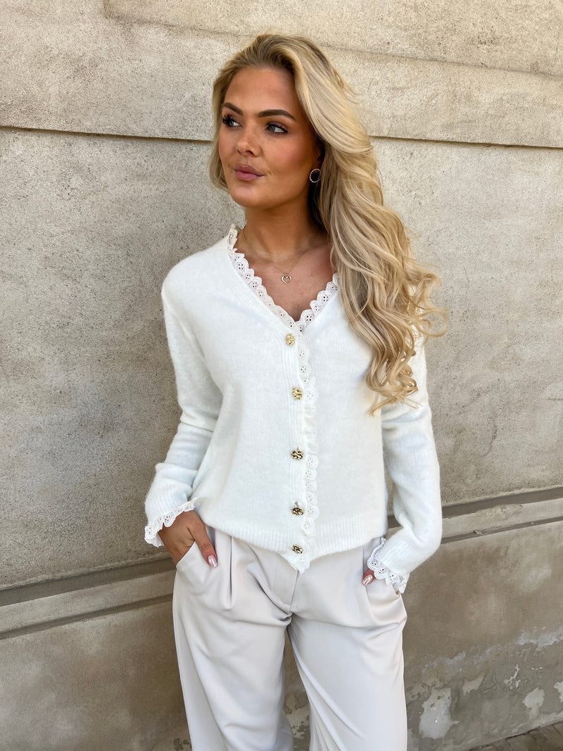 Kilky lace white knit