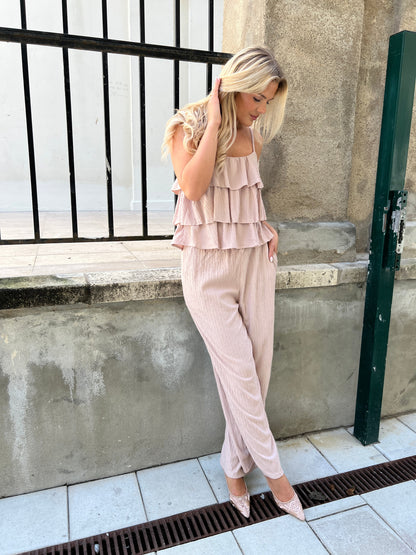 Its May taupe set