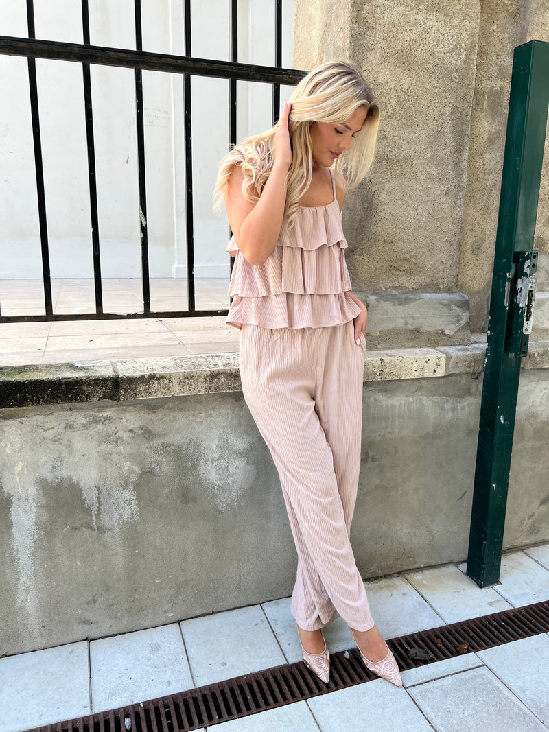 Its May taupe set
