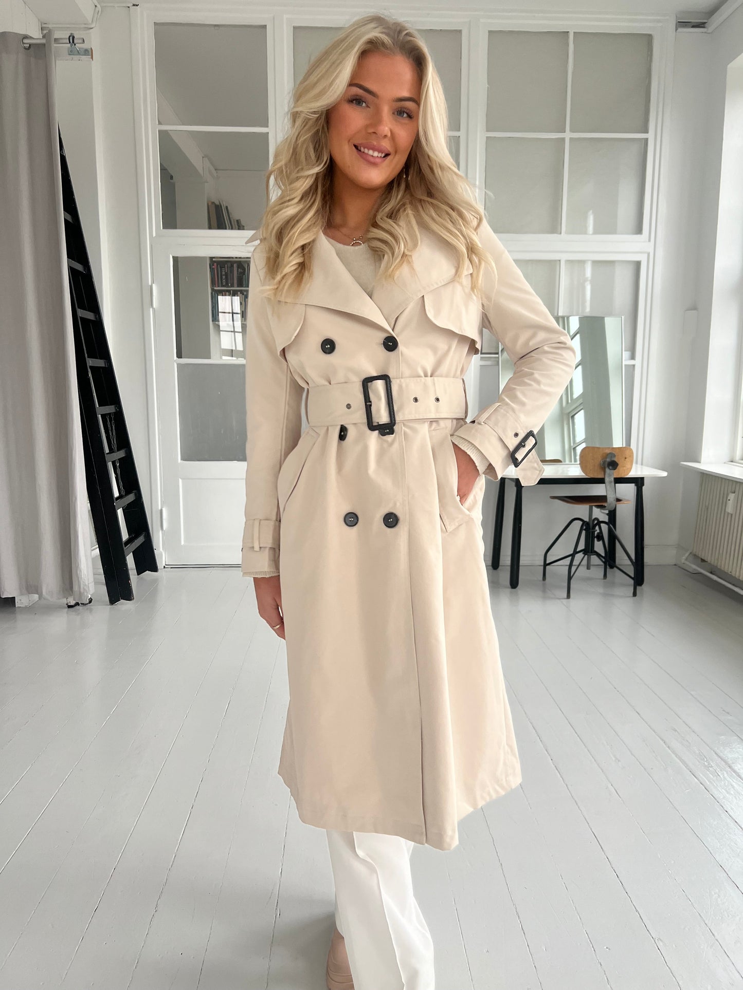 Softy beige waterproof trenchcoat (4709)