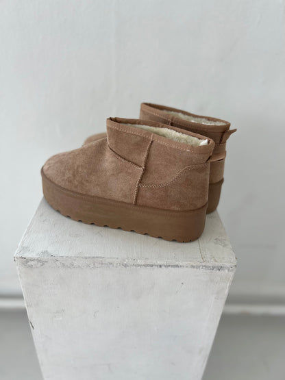 Covana beige teddy boots (3378)